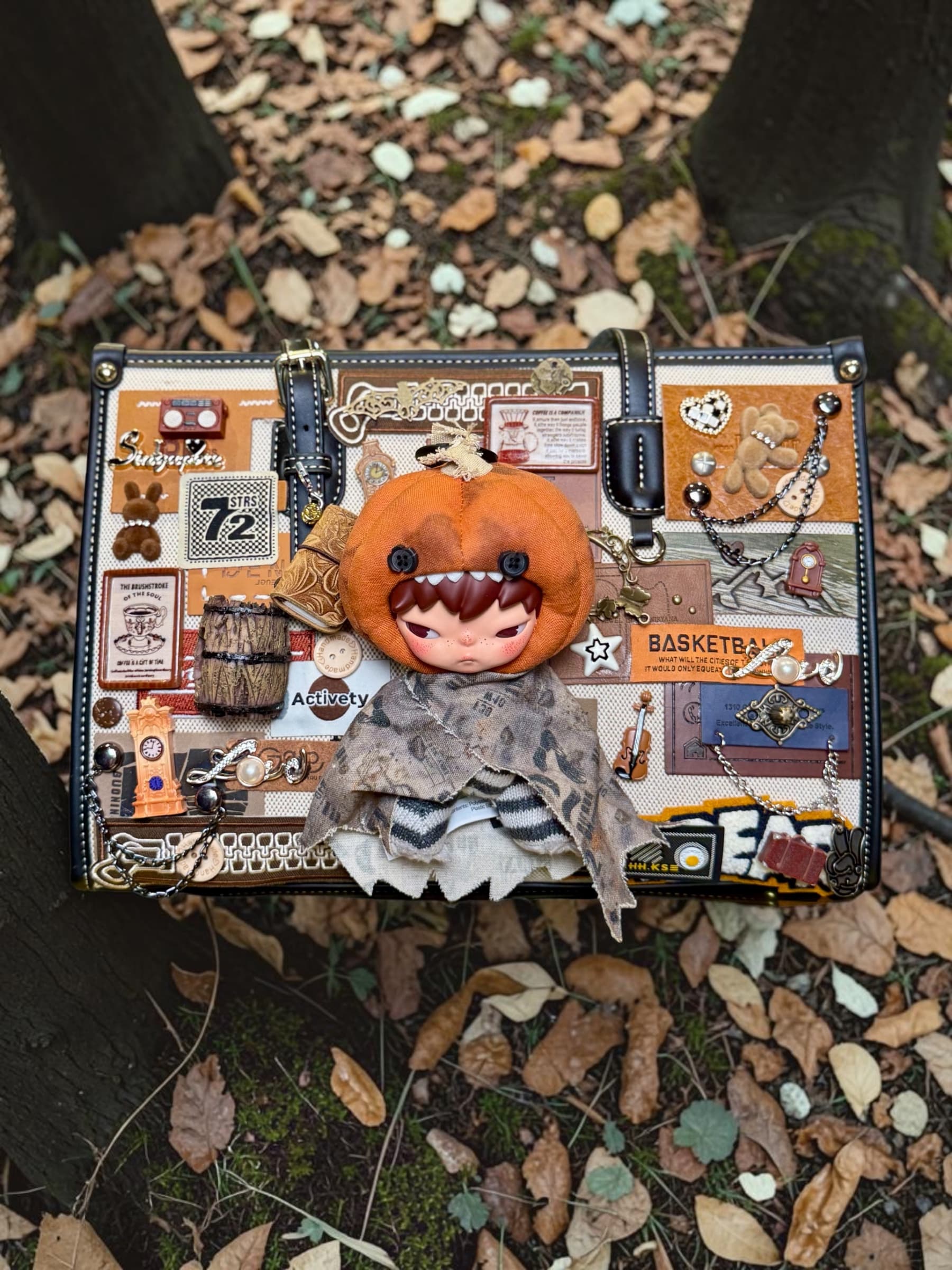 Hollow Hirono Brown & Orange Tote Bag